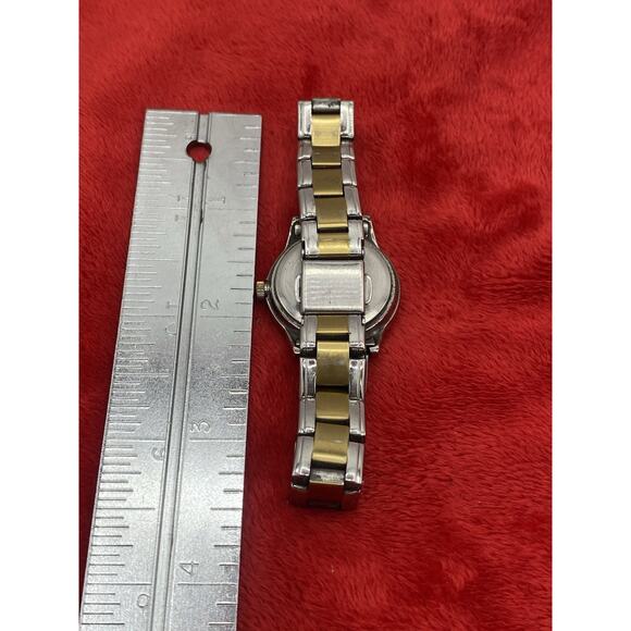 Timex Womens Porter Street 26mm Two Tone Watch T25771 Needs Service Gold /Silver - Picture 10 of 13